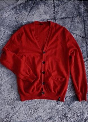Роскошный красный свитер из кашемира