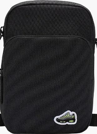 Сумка через плечо nike nk hrtge crssby-airmax 95 4l черный унисекс 15 x 23 x 8 см