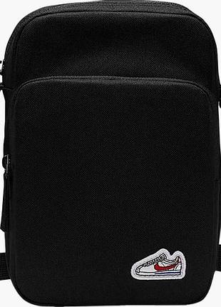 Сумка через плечо nike nk hrtge crssby-cortez ptch 4l черный унисекс 15 x 23 x 8 см