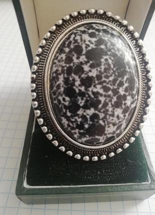 Кільце перстень з натуральним каменем1 фото