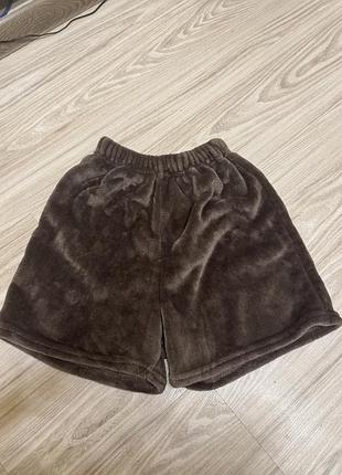 Тепленькі шорти 2