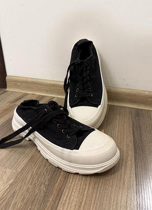 Кеди жіночі