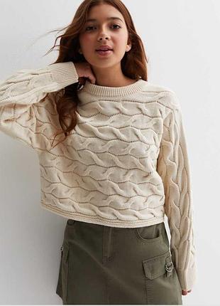 Свитер в оверсайс кроя на 11-13 лет