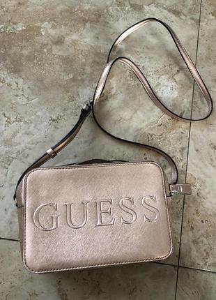 Guess crossbody золотая сумка2 фото