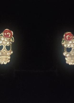 Серьги гвоздя