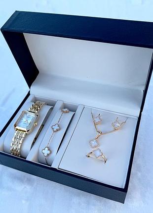 Подарочный набор украшений в кробке gonchar&co. white "клевер" серьги, подвеска, кольцо, браслет, часы, медзолото 77-703 19, 600