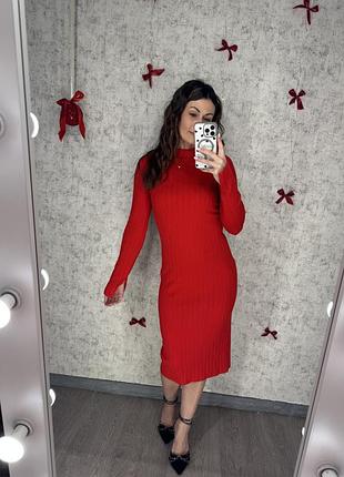 Сукня в рубчик червона міді
