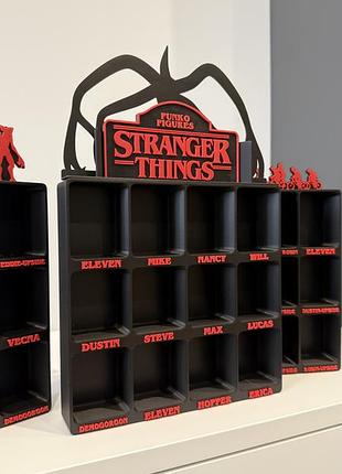 Подставка stranger things (удивные чудеса) для kinder joy на 24 фигурки