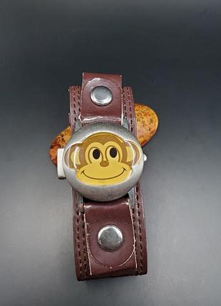 Accutime fm1315 колекційний вінтажний кварцовий підлітковий годинник