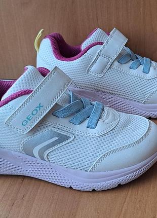 Кроссовки оригинальные geox p30