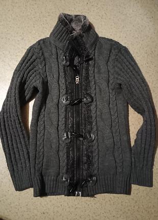 Куртка вязаная