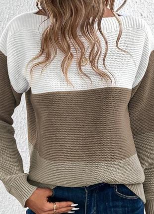 Свитер женский