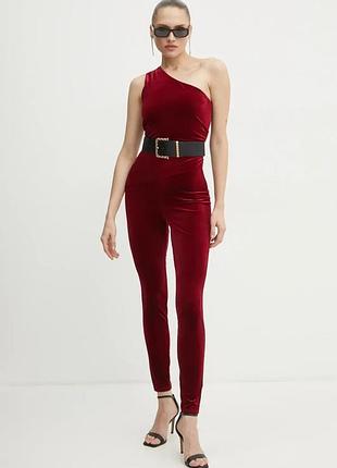 Urbanshop com ua велюровий комбінезон guess bailey колір бордовий овальне декольте w5rd71 kcm62 розміри