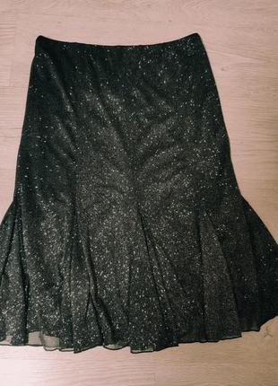 Блискуча сріблом нарядна спідниця, ідеально на новий рік