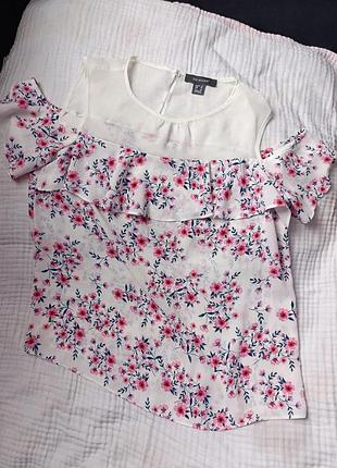 Продам легку жіночу блузу.