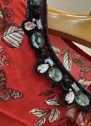 Блузка в наявності.