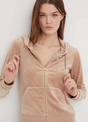 Urbanshop com ua велюрова кофта juicy couture колір бежевий з капюшоном однотонна розміри запитуйте