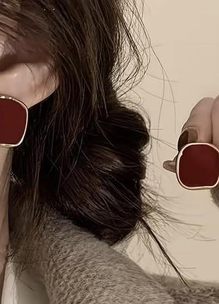 Сережки нові