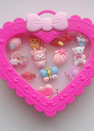 Бижутерія. набір в шкатулка кільця 12 шт
для дівчинки 2,5-5 років