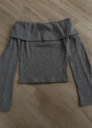 Логг зі спущеними плечима