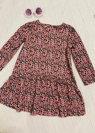 Легке плаття в квітковий принт з довгим рукавом на дівчинку 3-4 роки від primark