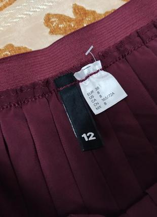 Красивая юбка divided в сост. новой, есть иголочка от бирки. размер евро 38. сток!4 фото