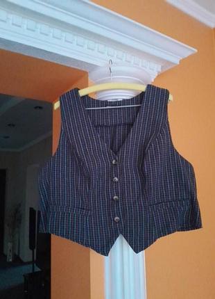 Жилет актуальний