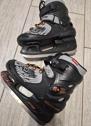 Развлеченные коньки от hot wheels (29-32р.)