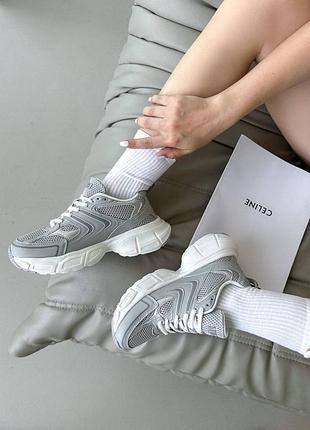 Кросівки жіночі демісезонні