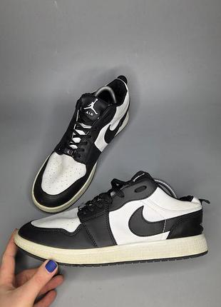 Чоловічі кросівки