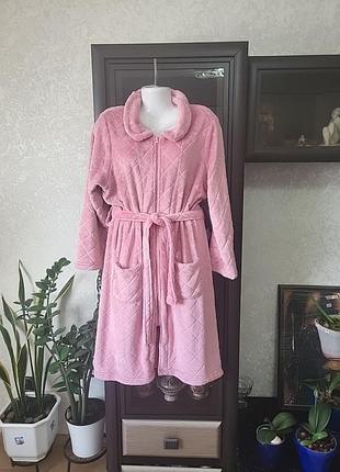 Теплий жіночій халат.