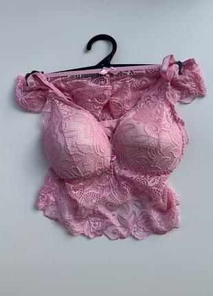 Неймовірно красивий набір нижньої білизни топ бюстгалтер та трусики