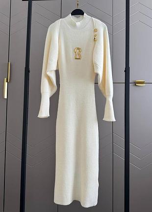 Брендовий костюм із сукнею