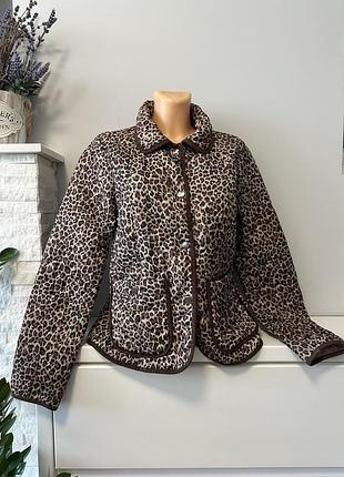 Куртка в лео принт і