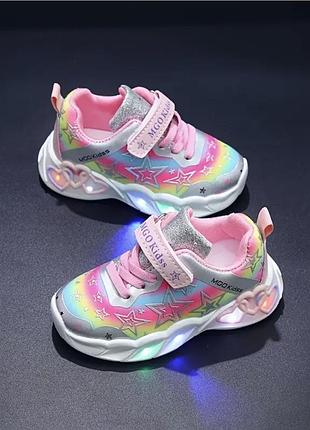 Кроссовки детские