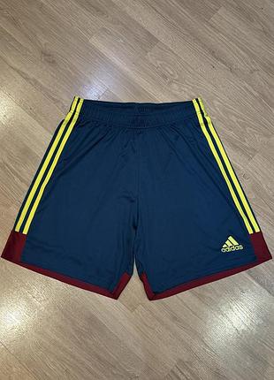 Спортивні шорти adidas, розмір м
