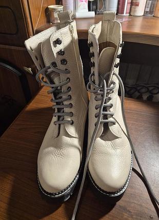 Продам новие кожание дімісізоние полусапожки