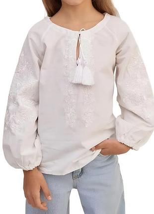 Вишиванка для дівчинки "фіалка" біла  бязь