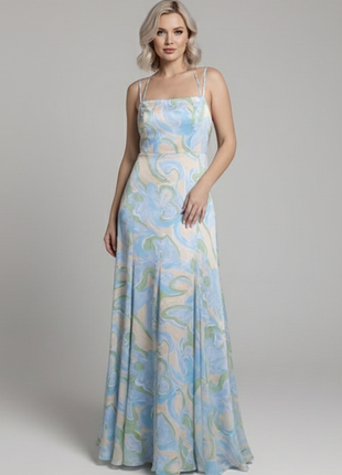 Літня довга сукня з гарною спинкою