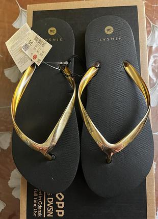 Sinsay шльопанці 35 розмір