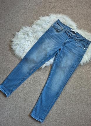 Жіночі джинси