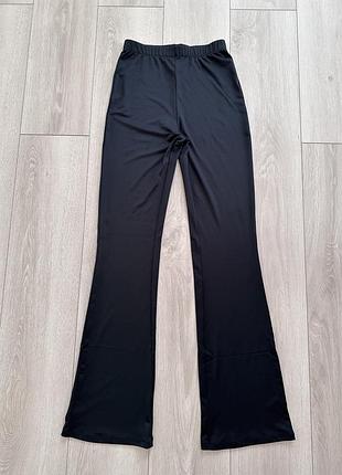 Жіночі лосини кльош