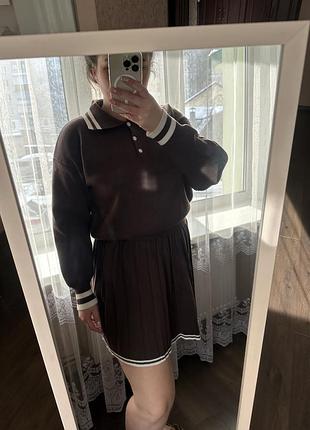 Костюм з спідницею