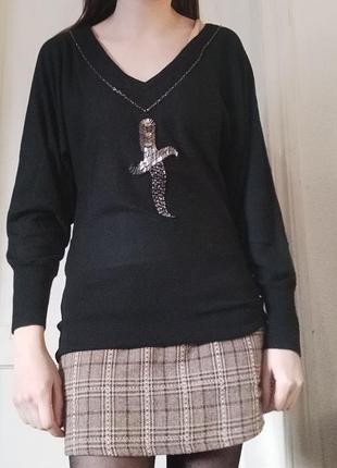 Пуловер вышивкой