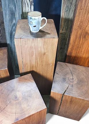 Подиум из массива дуба на гелевых роликах (loft). подставка для дома и шоурума