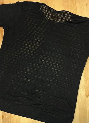 Жіноча футболка