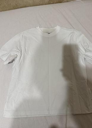 Футболка біла