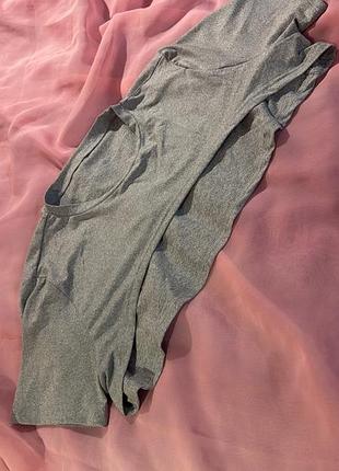 Топ спортивний сірий