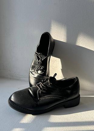 Жіночі туфлі лофери ,дуже стильні