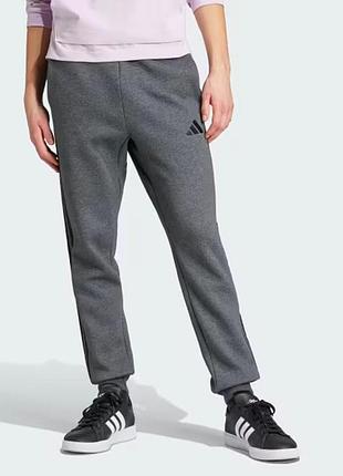 Спортивные штаны серые флис essentials adidas